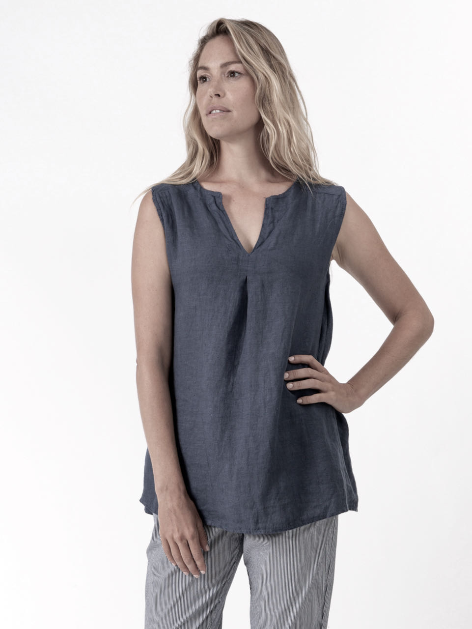 M Made in Italy Linen Summer Top Vneck Sleeveless