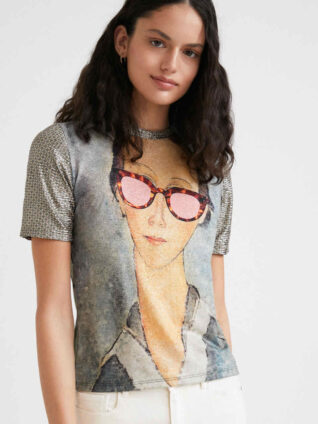 Desigual Portrait Artwork T-Shirt "Beatrice"